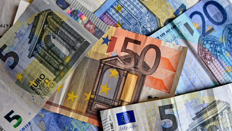 Euros which are used by travelers when traveling to Europe