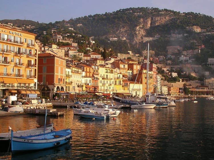 A village in the French Riviera which is a top destination for travelers in France