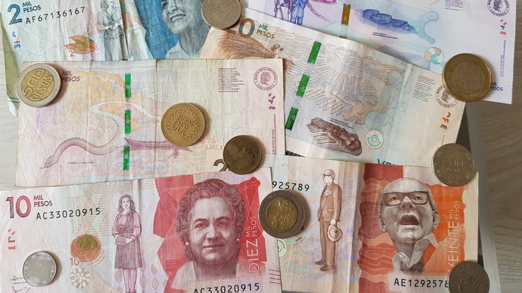 currency converter usd to colombian pesos